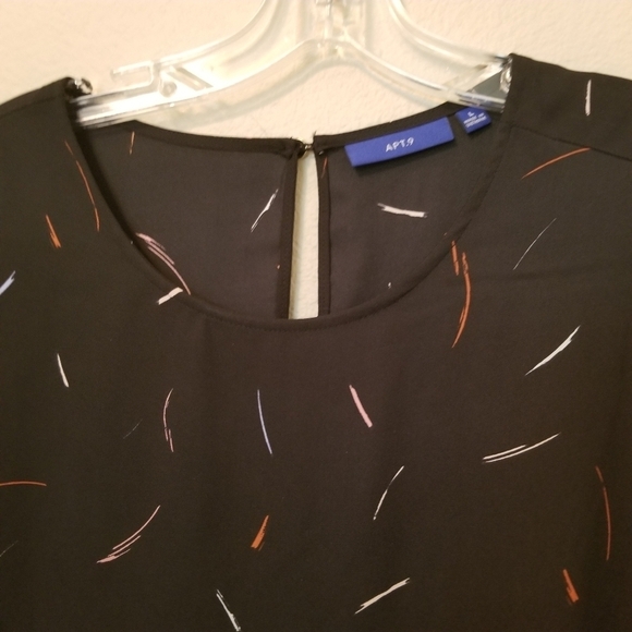 Apt.9 Women's L Blouse Black with muticolor design - Picture 4 of 6